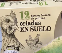 12 huevos frescos de gallinas