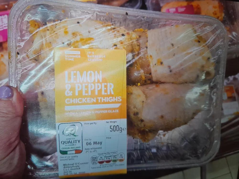 Lemon and pepper chicken thighs