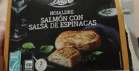 Hojaldre Salmón con salsa de espinacas