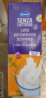 Latte senza lattosio parzialmente scremato a lunga conservazione