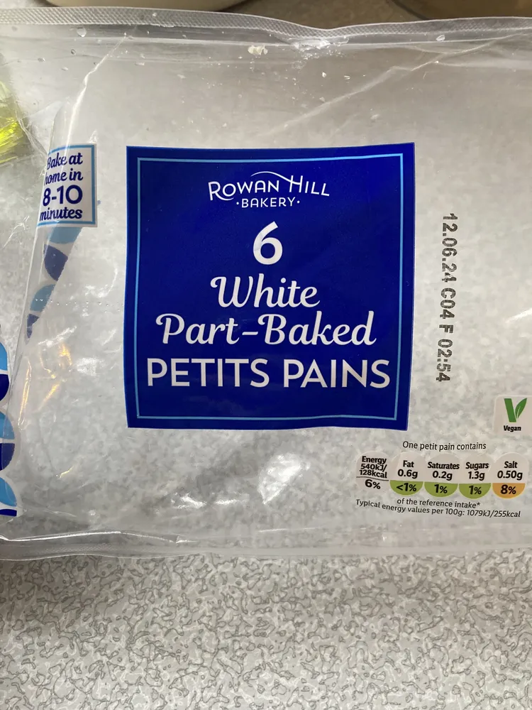 6 White Part-Baked PETITS PAINS