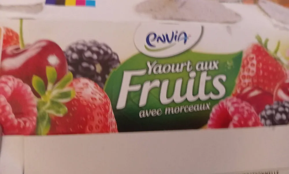 Yaourt aux fruits avec morceaux