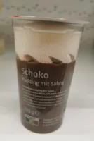 Schokoladenpudding mit Sahne