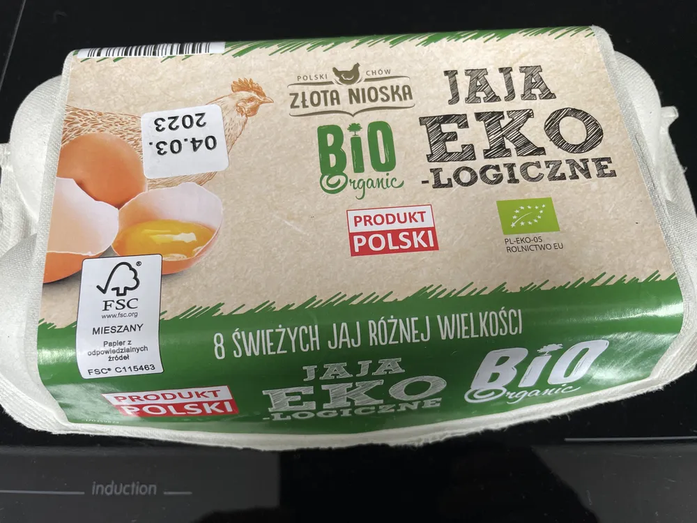 JAJA EKO-LOGICZNE 8 ŚWIEŻYCH JAJ RÓŻNEJ WIELKOŚCI