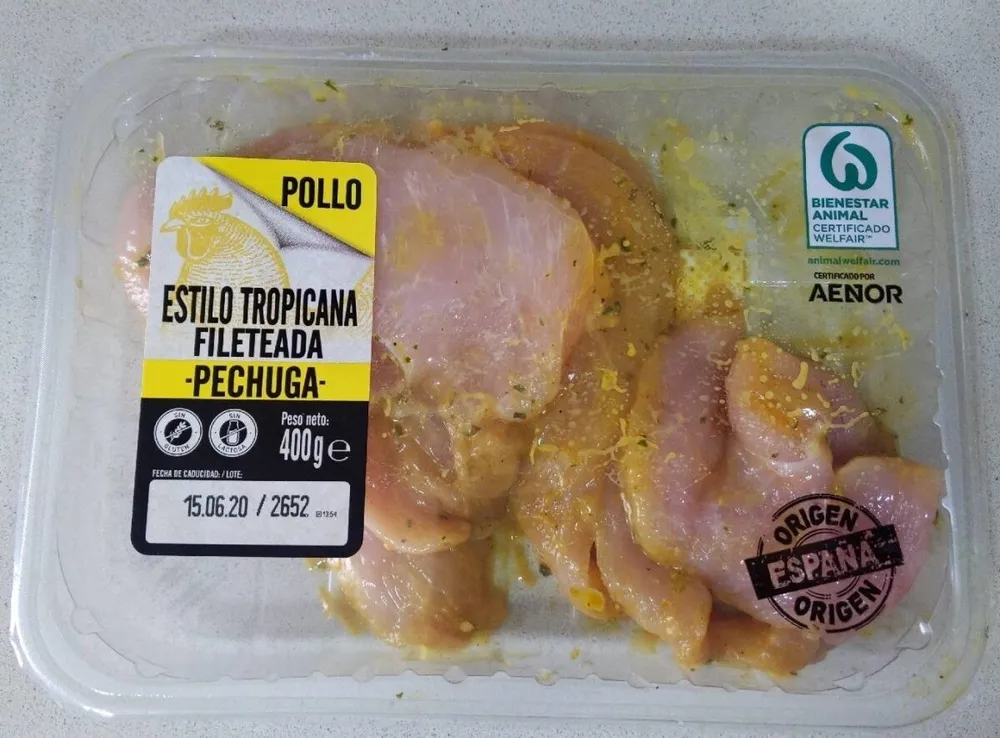 Pechuga de pollo fileteada estilo Tropicana