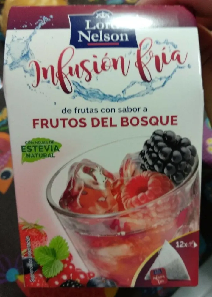 Infusión fría de frutas con sabor a frutos del bosque