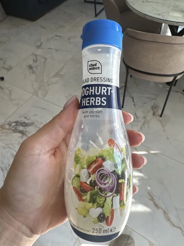 Joghurt-Kräuter Salat-Dressing