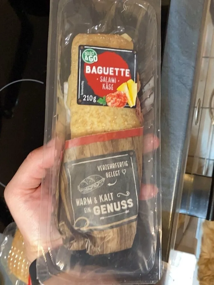 BAGUETTE SALAMI KÄSE