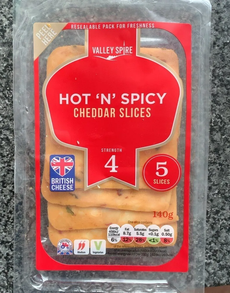 Hot n spicy cheddar slices