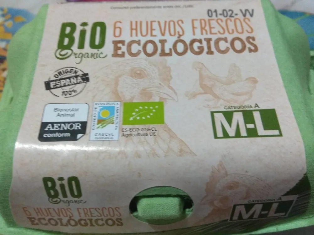 Huevos frescos ecológicos