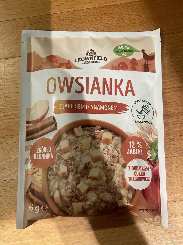 Owsianka z jabłkiem i cynamonem