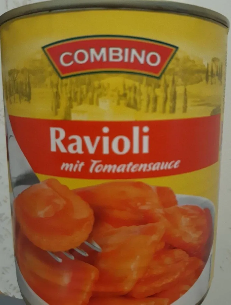 Ravioli mit Tomatensauce