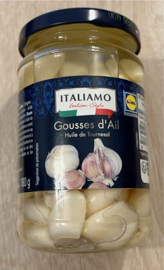 Garlic Cloves in Sunflower Oil