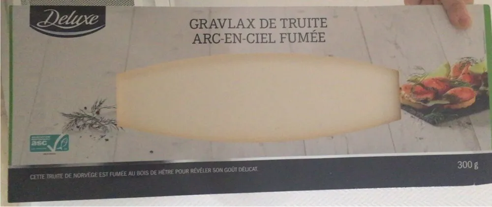 Gravlax de truite arc en ciel fumee