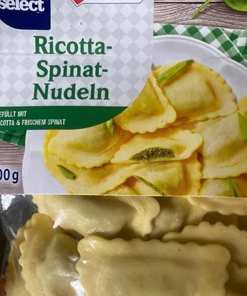 Ricotta Spinat Nudeln