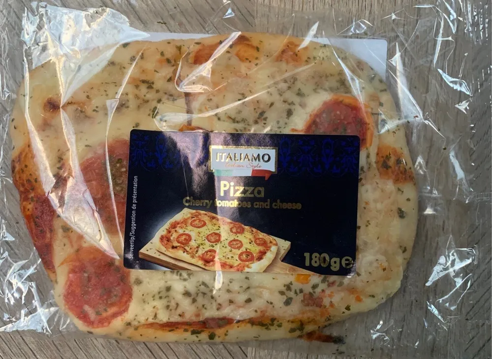 Pizza cherry tomatoes and cheese