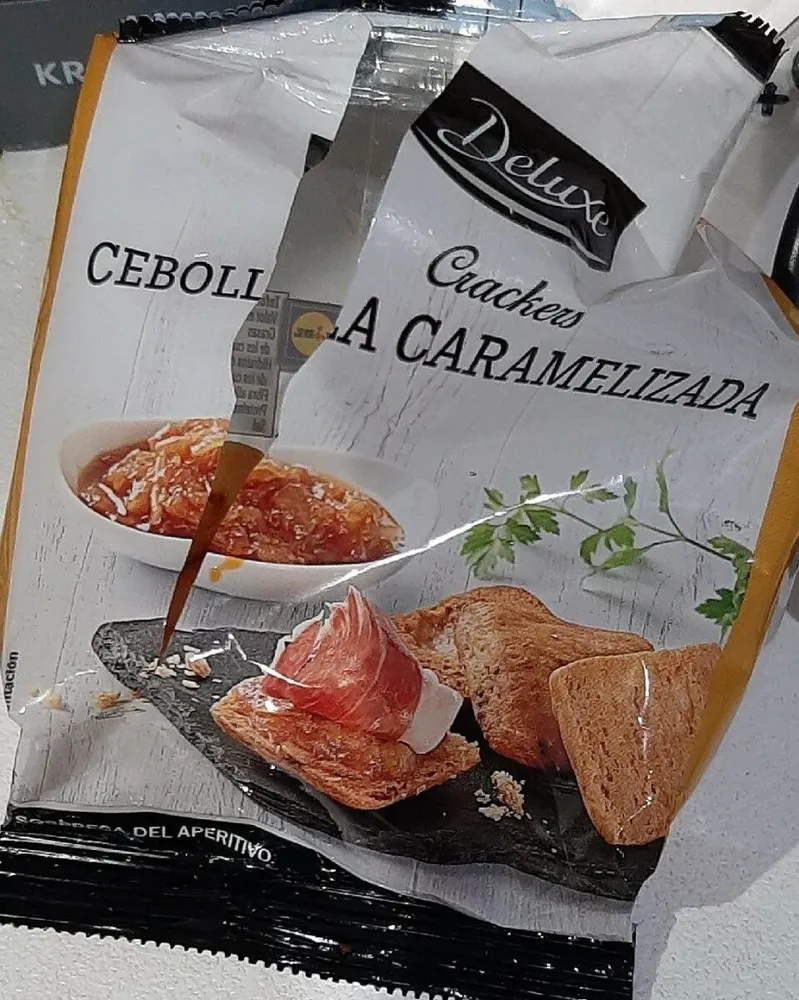 Crackers de cebolla caramelizada