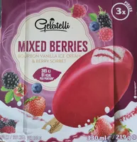 Mixed berries with a fruity sauce