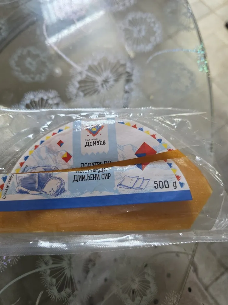 Polutvrdi Dimljeni sir