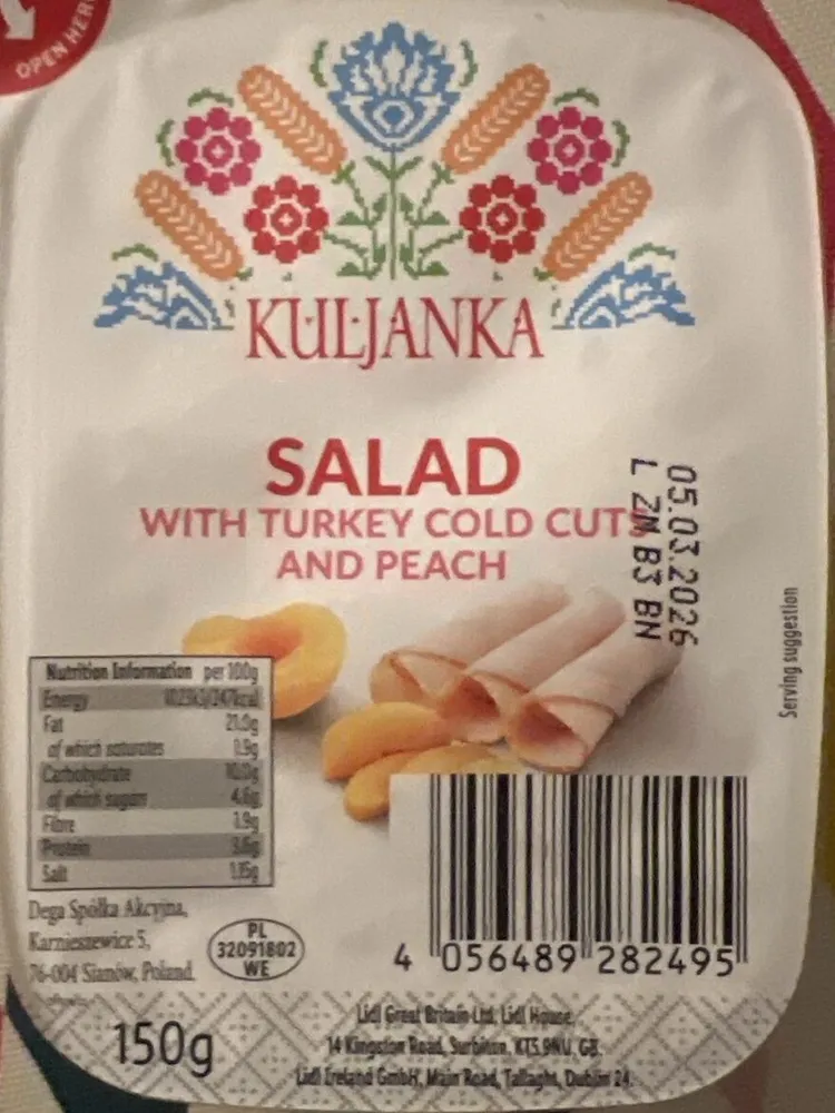 Salad with Turkey coldcuts and peach
