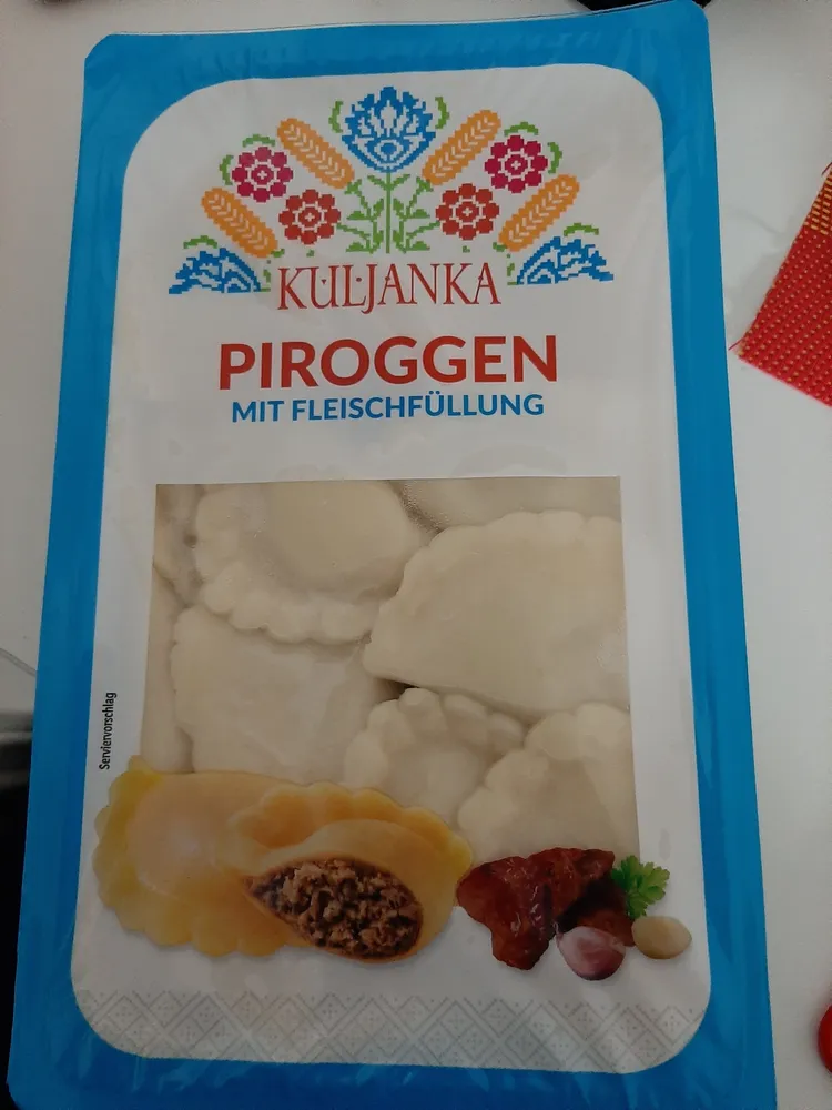 Piroggen mit Fleischfüllung