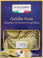 Gefüllte Pasta Mezzelune mit Pecorino-Honig-Füllung