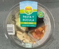 Pasta y rúcula con pollo y queso