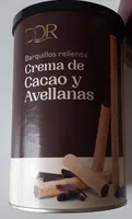 Barquillos rellenos de cacao y avellanas