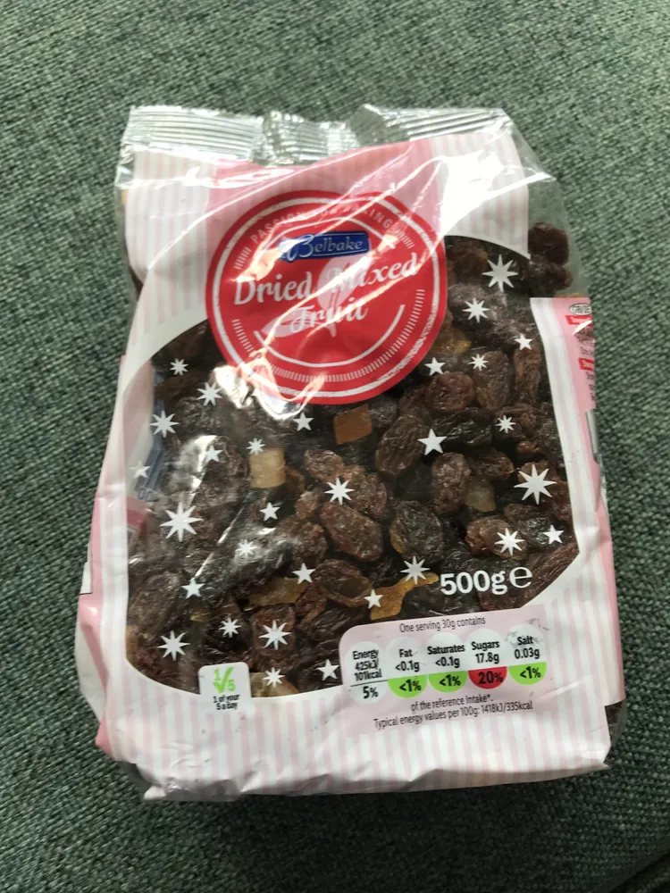 Dried mixed fruit