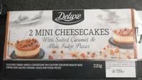 2 mini cheesecakes with salted Caramel and mini fudge pieces