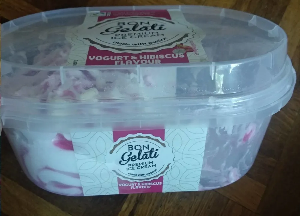 Helado de yogur e hibisco