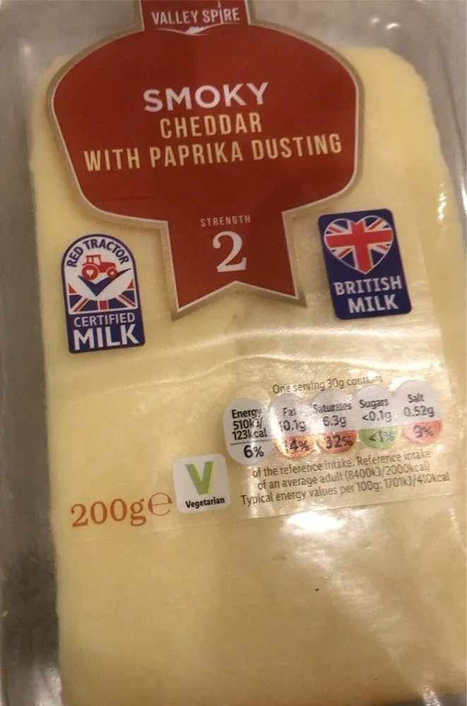 Smoky cheddar with paprika dusting