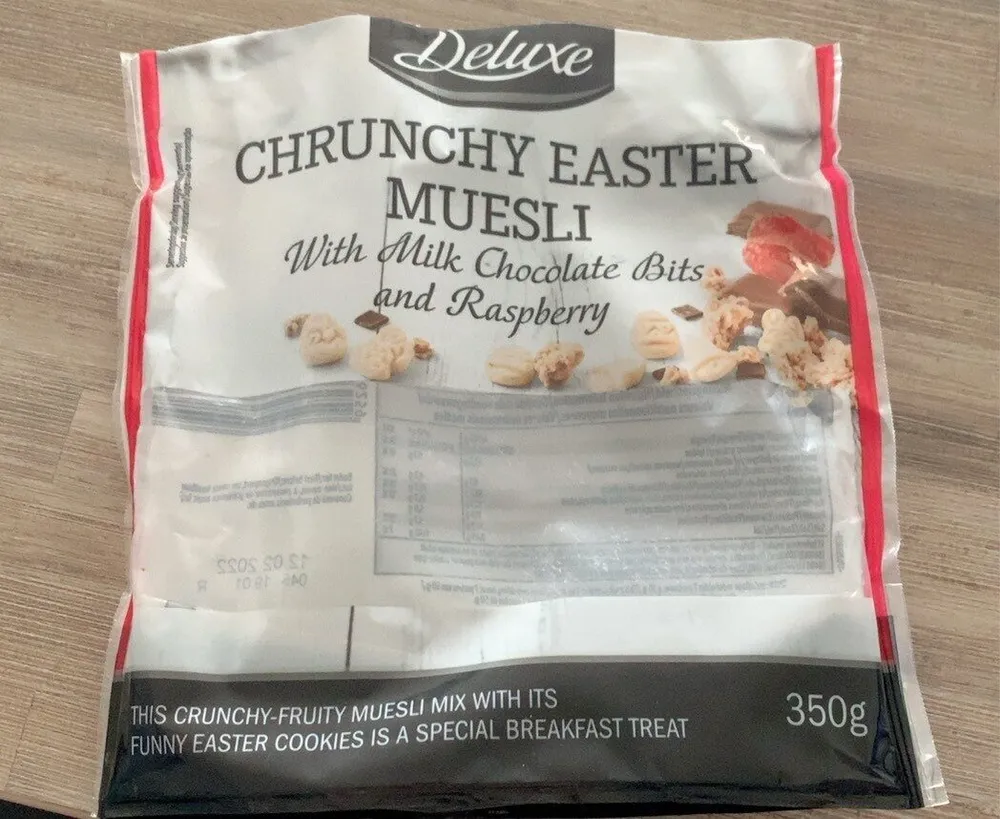 Chrunchy easter muesli