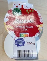 Pastasalate mit pikanter Sauce und Thunfisch
