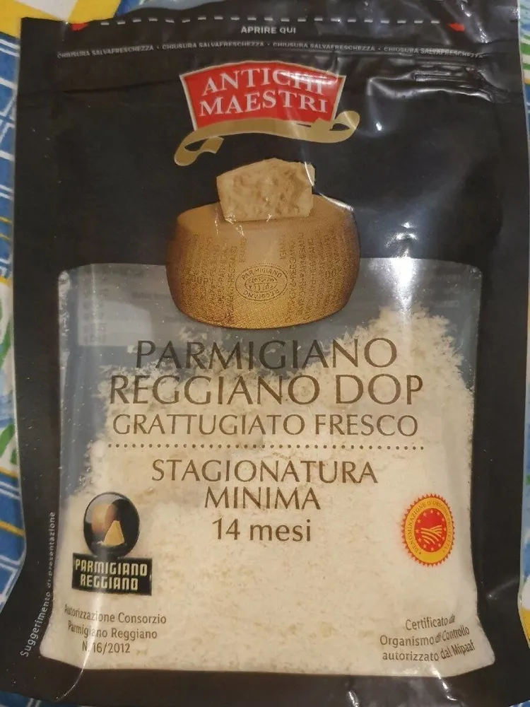 Parmiggiano Reggiano DOP grattuggiato fresco