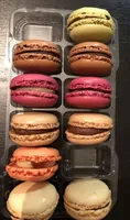 12 Macarons Autumn