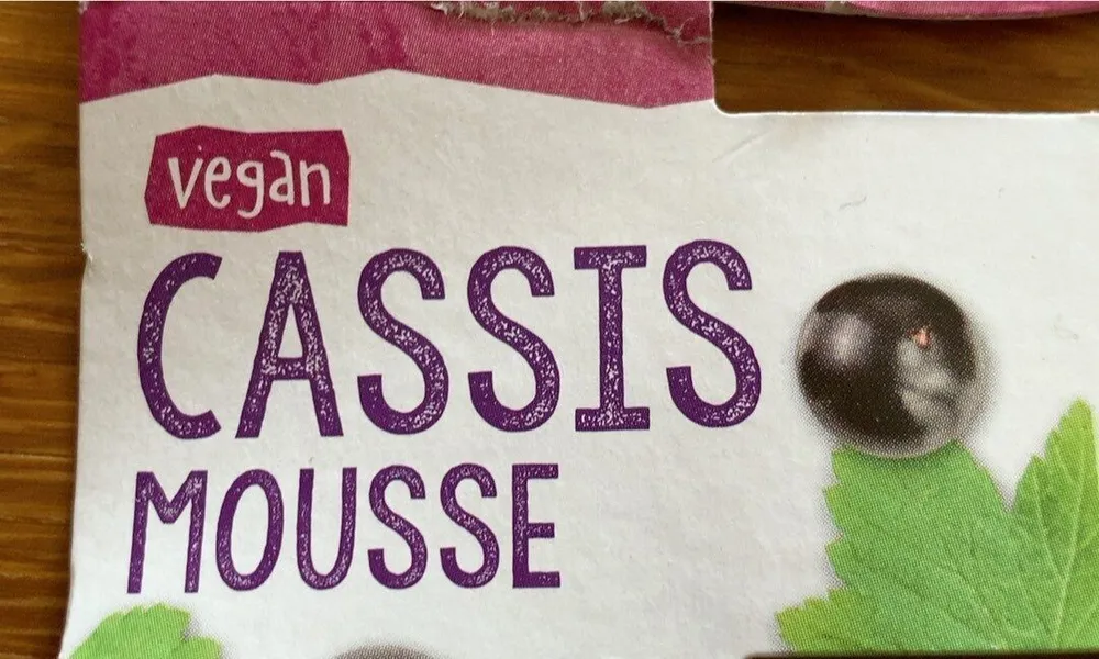 Cassis mousse