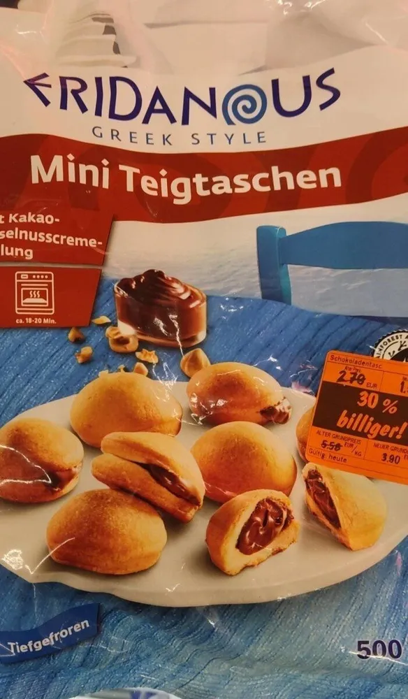 Mini Teigtaschen mit Kakao-Haselnusscreme-Füllung