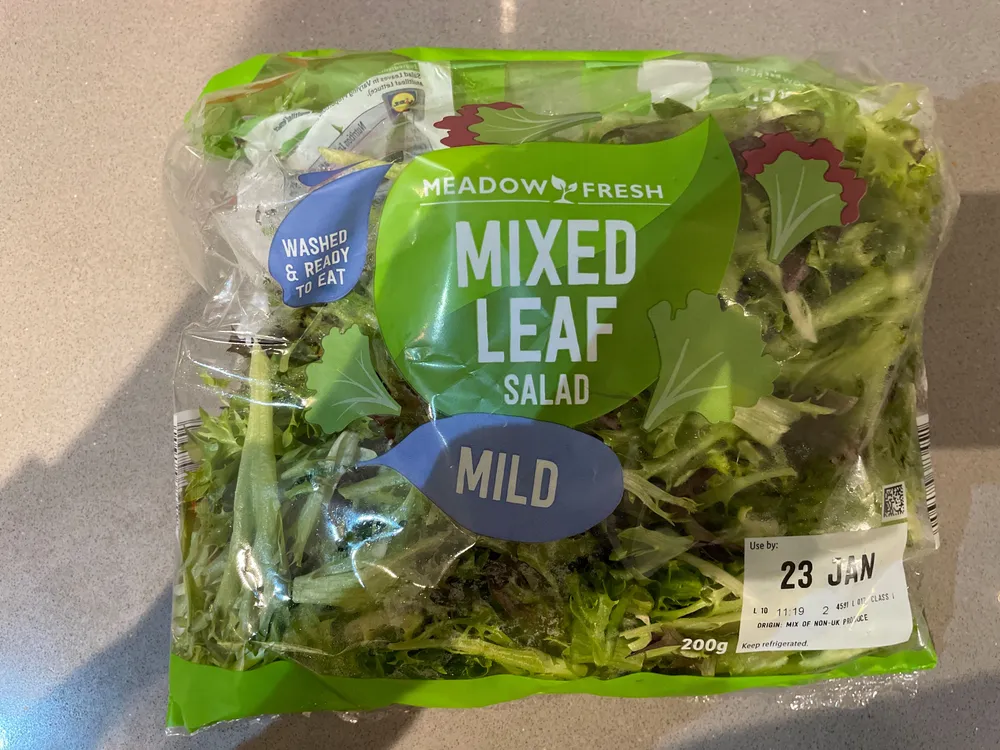 Mixed leaf salad mild