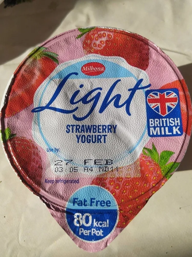 Light strawberry yogurt