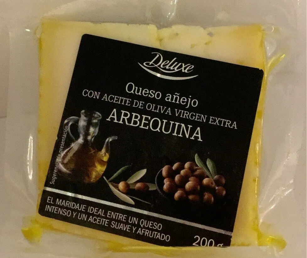 Queso añejo con aceite de oliva virgen extra arbequina