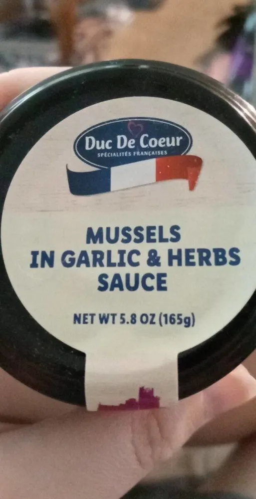 Mussels in Garlic and Herbs Sauce