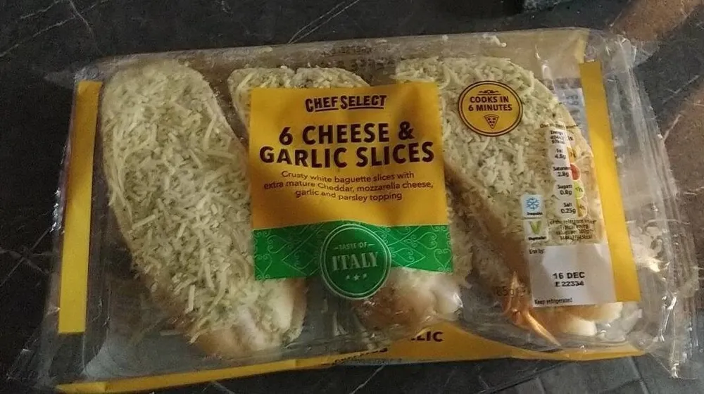6 Cheese and Garlic Slices
