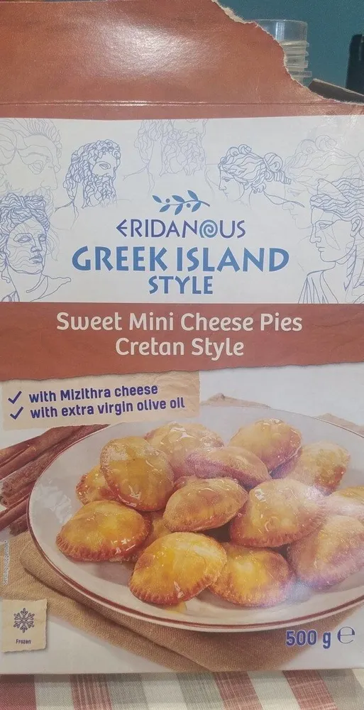 Sweet mini cheese piedi cretan style