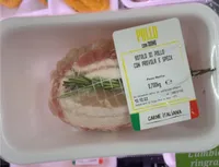 Rotolo di pollo con provola e speck
