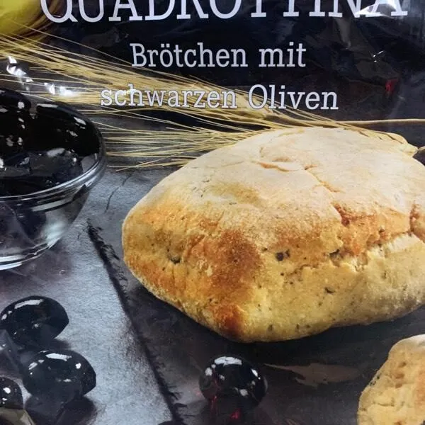 QUADROTTINA Brötchen mit schwarzen Oliven