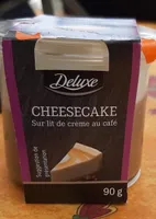 Cheesecake sur lit de crème au café