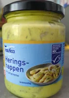 Heringshappen in Currycreme