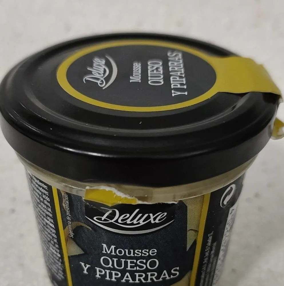 Mousse Queso y Piparras