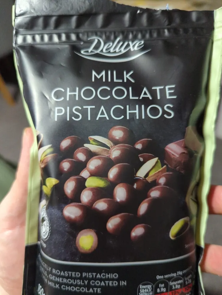 Pistachios with milk chocolate